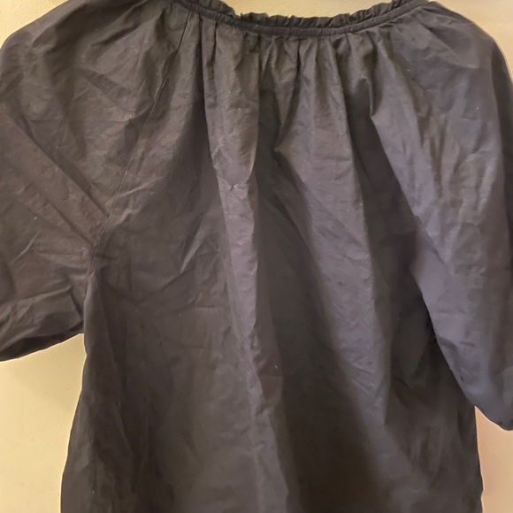 Black Women's Top with V neck OLD NAVY size med - Picture 5 of 5